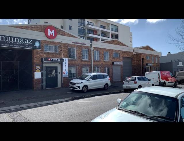 INDUSTRIAL PROPERTY TO RENT IN WOODSTOCK